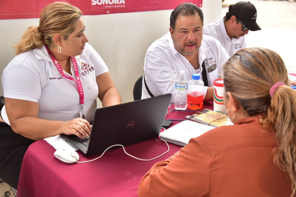 Atienden Gobierno de Sonora con trámites y servicios gratuitos a más de mil familias de la colonia Sahuaro