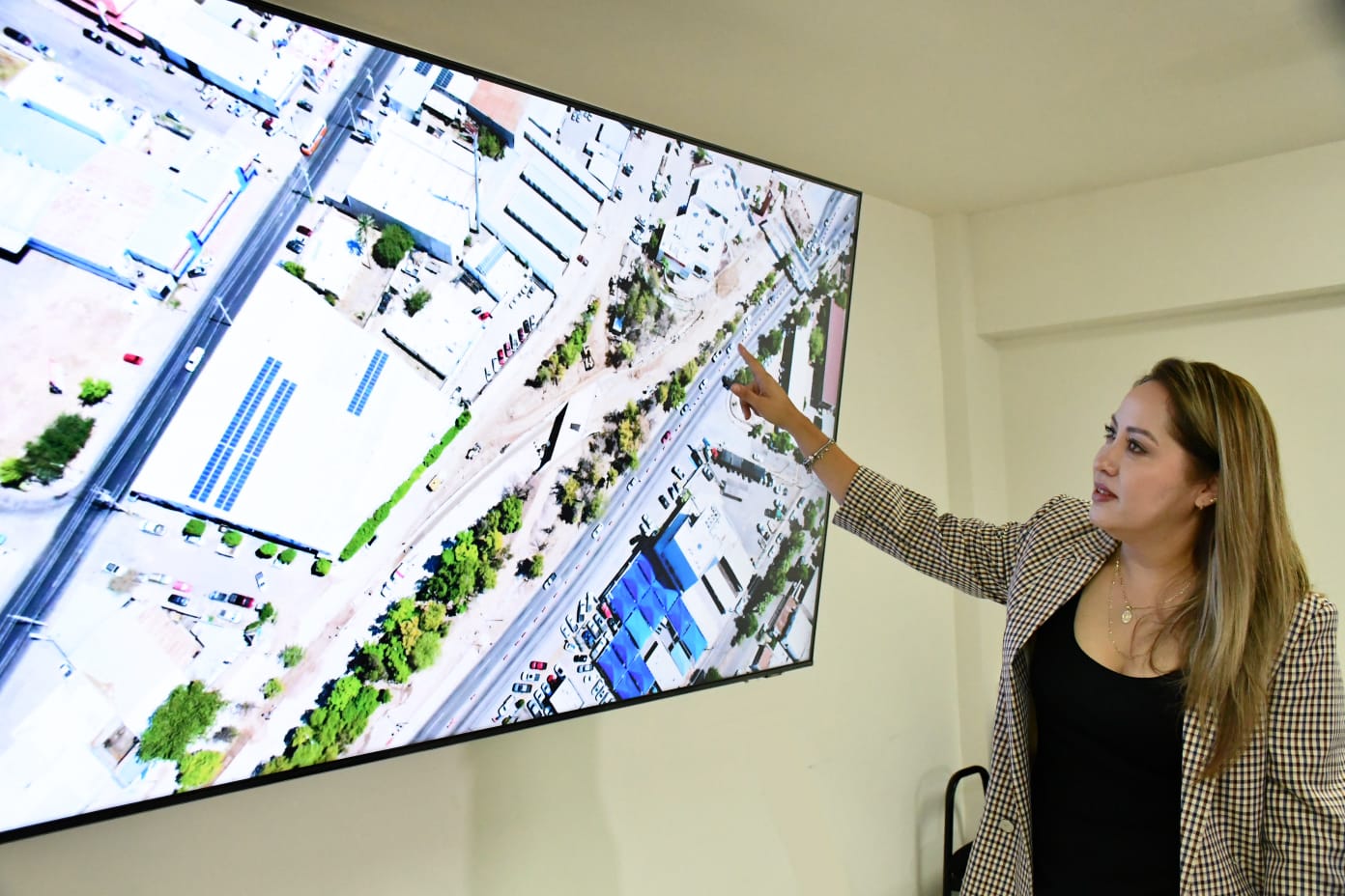 Por obras, Ayuntamiento cierra temporalmente circulación en el cruce de Nayarit y Simón Bley