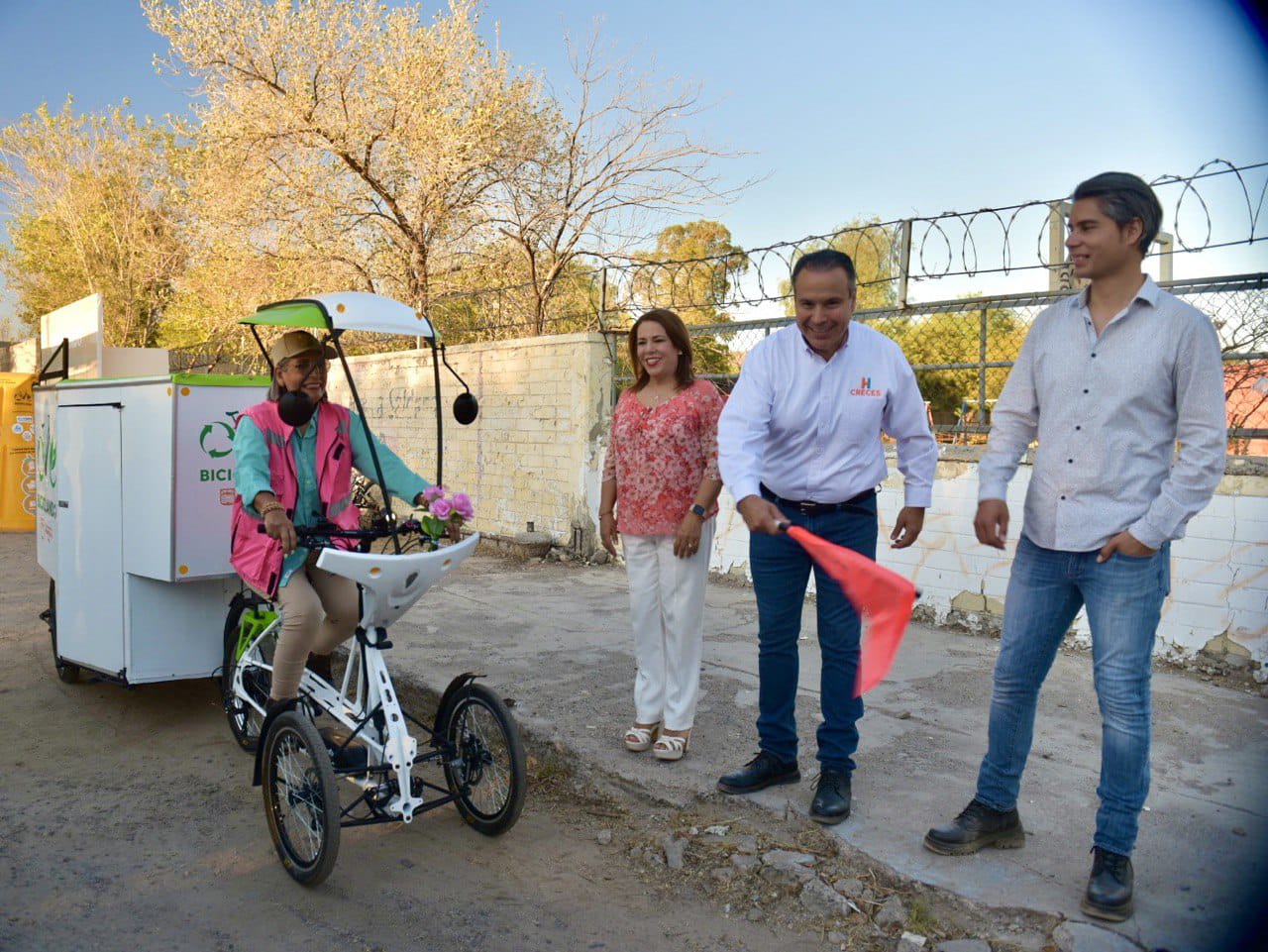 Inicia Toño Astiazarán programa piloto de Biciclando en la colonia Modelo