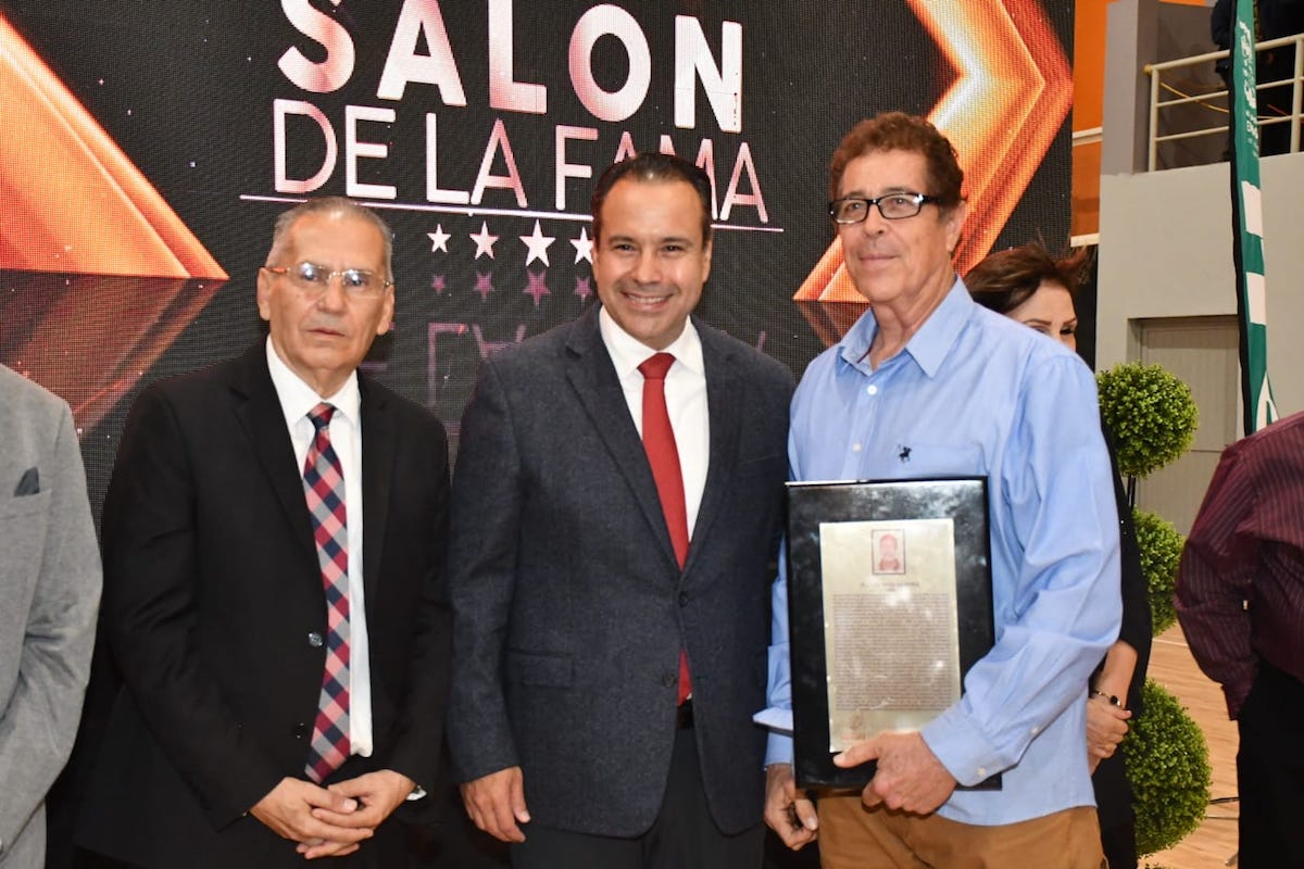 Inaugura Toño Astiazarán Salón de la Fama del Deportista Hermosillense Inaugura Toño Astiazarán Salón de la Fama del Deportista Hermosillense