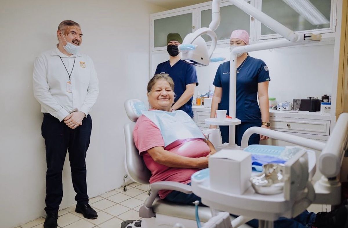 Beneficia a 76 adultos mayores el programa Construyendo Sonrisas de DIF Hermosillo Beneficia a 76 adultos mayores el programa Construyendo Sonrisas de DIF Hermosillo