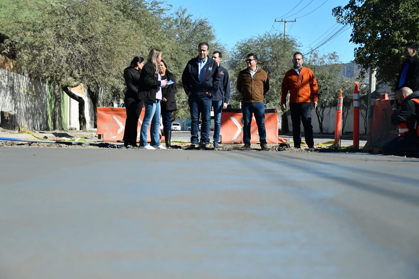 Visita Toño Astiazarán obras en proceso en el bulevar Agustín Zamora