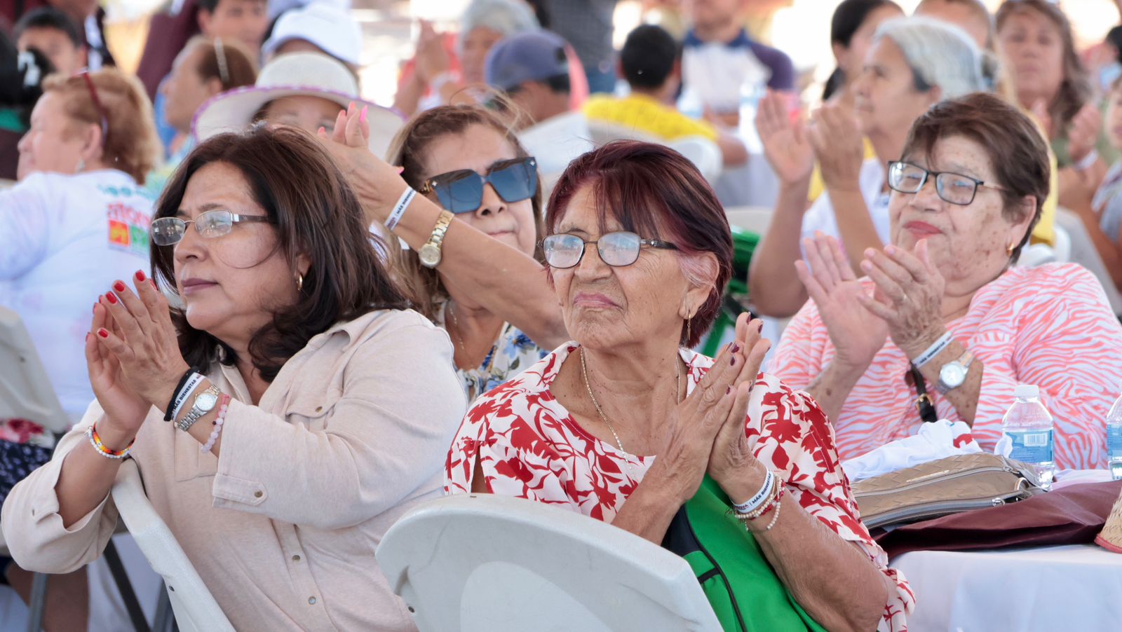 Comunidades de San José y Santa Clara aprueban proyectos de la Doctora Karla Córdova González candidata a la presidencia municipal.