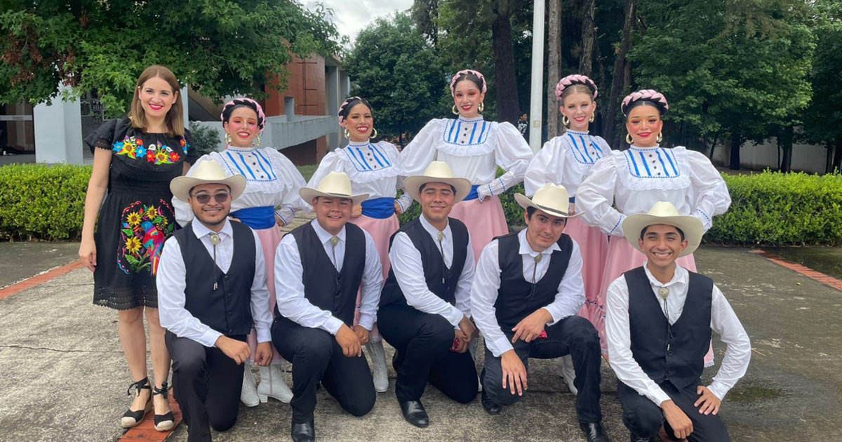 Estudiantes del Creson participan en el Festival Nacional del Normalismo “Calpulli” Estudiantes del Creson participan en el Festival Nacional del Normalismo “Calpulli”