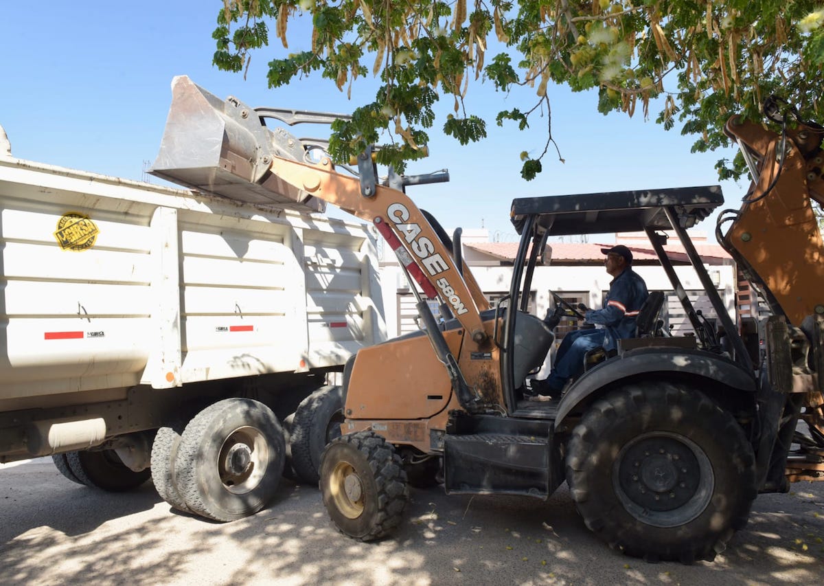Lleva Ayuntamiento de Hermosillo jornada de descacharre a Romanza Residencial Lleva Ayuntamiento de Hermosillo jornada de descacharre a Romanza Residencial