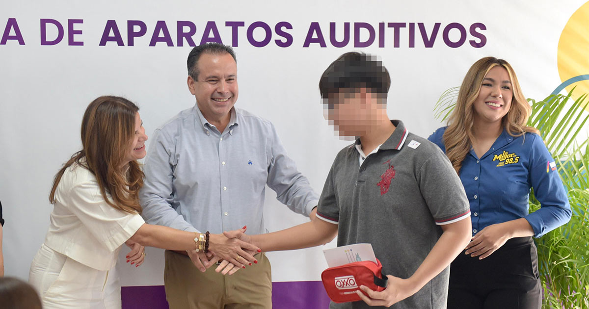 Gobierno Municipal y empresas privadas ayudan a personas con discapacidad auditiva