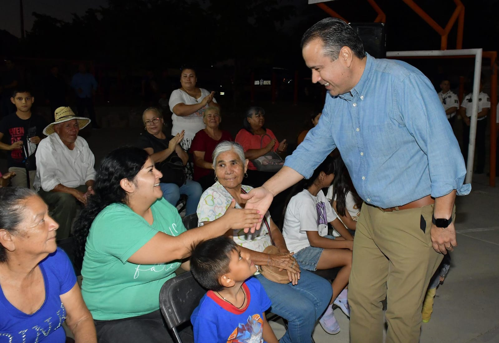 Entrega Toño Astiazarán Centro de Respuesta Inmediata en Amapolas