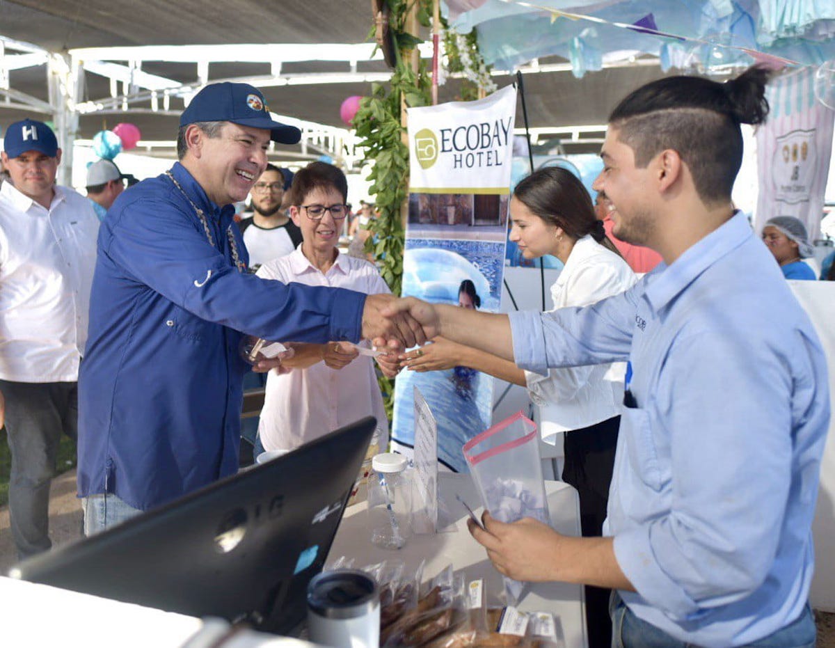 Celebran Toño Astiazarán y Patty Ruibal exitosa Muestra Gastronómica de Kino Fest 2024 Celebran Toño Astiazarán y Patty Ruibal exitosa Muestra Gastronómica de Kino Fest 2024