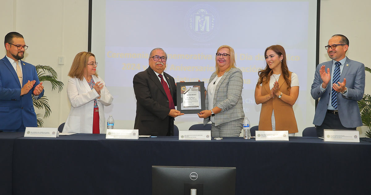 En el Día del Médico, reconoce Unison trayectoria del Dr. Guillermo Hernández Chávez
