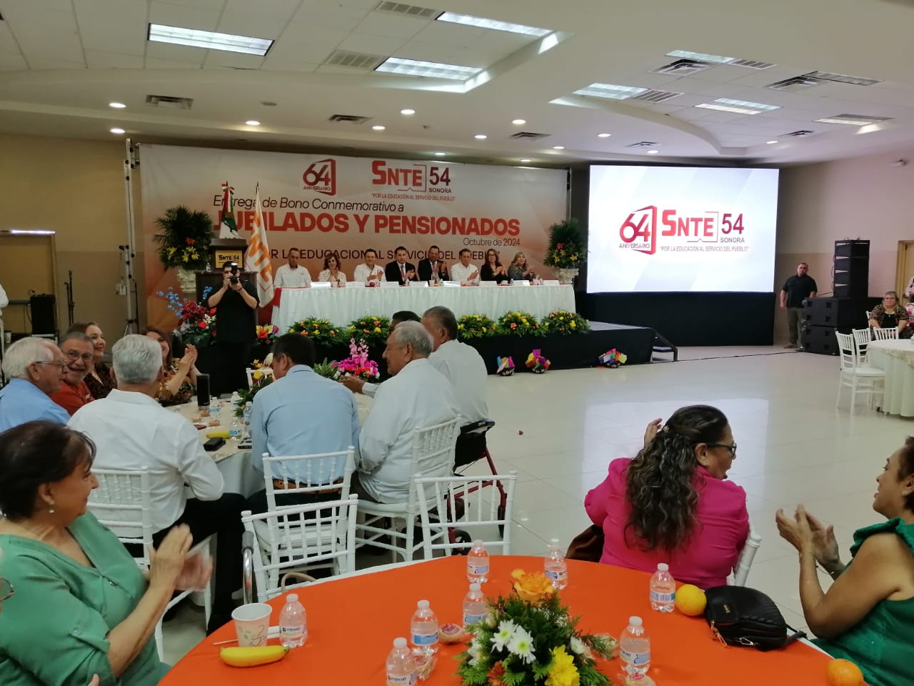 Cumple 64 años de fundación la Sección 54 del SNTE en Sonora