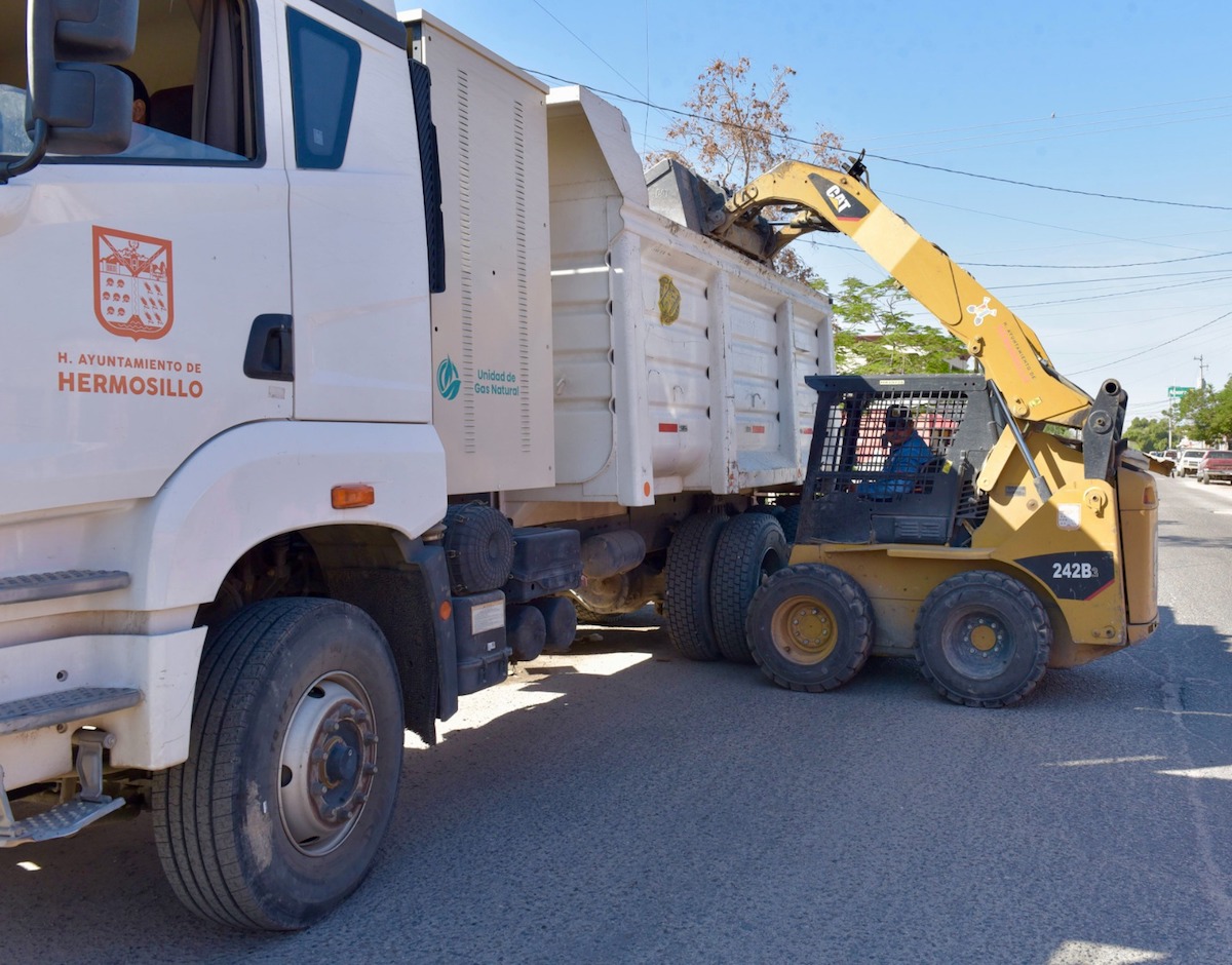 Realizan descacharre en la colonia Carmen Serdán