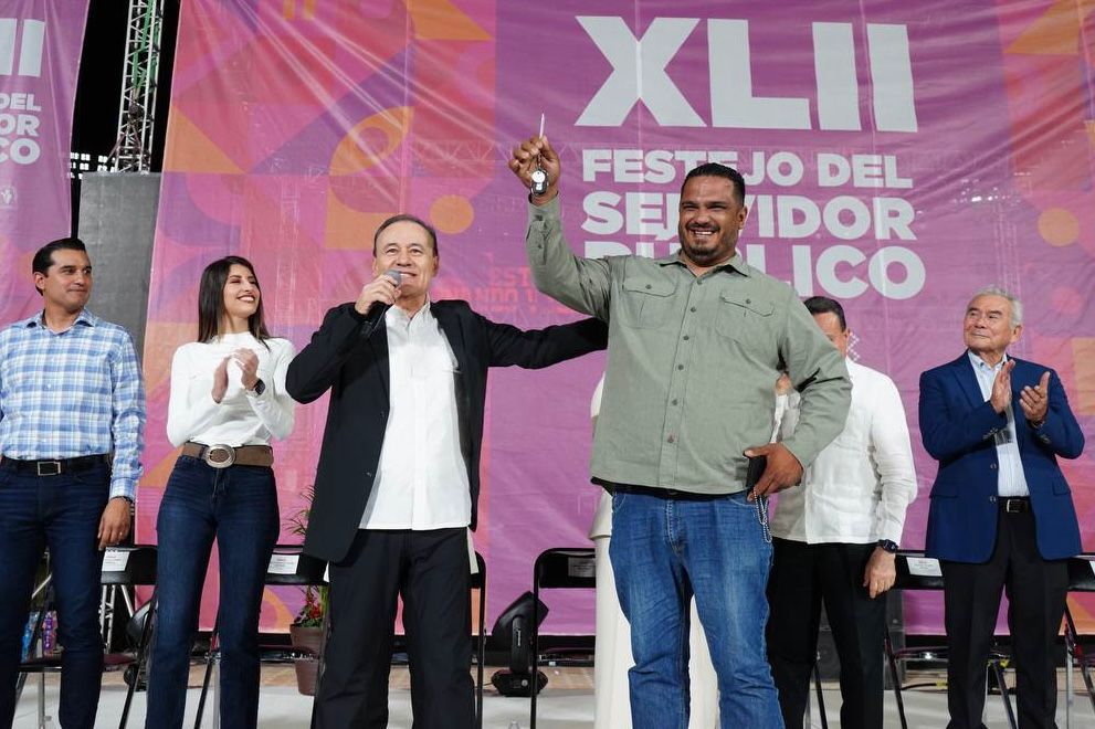 Gobernador Durazo impulsa el servicio profesional de carrera