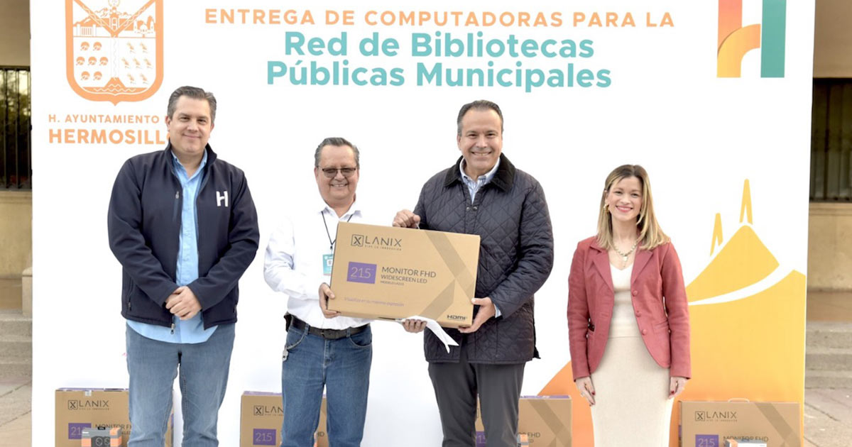 Apoya Toño Astiazarán a red de bibliotecas públicas municipales con entrega de computadoras Apoya Toño Astiazarán a red de bibliotecas públicas municipales con entrega de computadoras