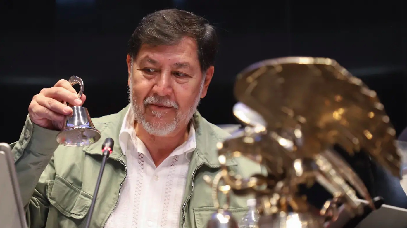 Defiende Noroña viaje a Europa pero evita transparentar viáticos