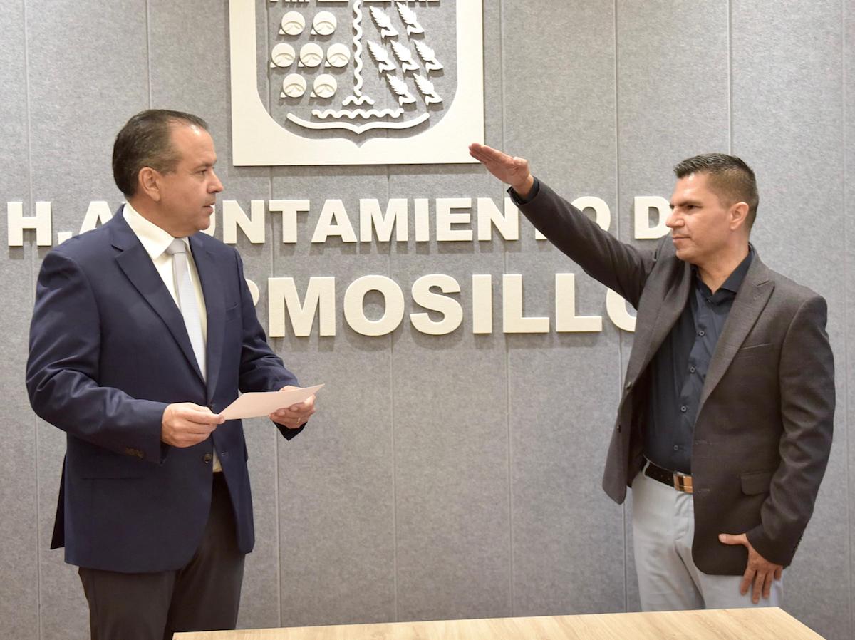 Fortalece Toño Astiazarán seguridad pública en Hermosillo con nombramiento de un supervisor general de la Policía Preventiva y Tránsito Municipal Fortalece Toño Astiazarán seguridad pública en Hermosillo con nombramiento de un supervisor general de la Policía Preventiva y Tránsito Municipal