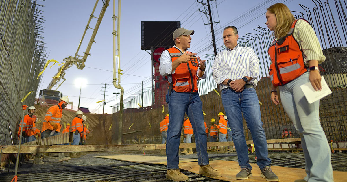 Van muy bien los avances en obra de paso a desnivel: Toño Astiazarán Van muy bien los avances en obra de paso a desnivel: Toño Astiazarán