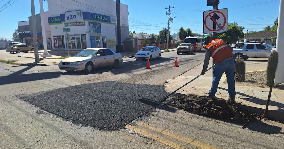 Refuerza Ayuntamiento de Hermosillo cuadrillas para trabajos de bacheo en la ciudad
