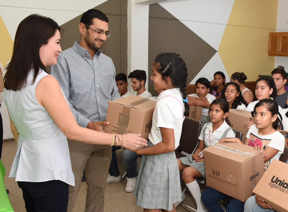 Lleva DIF Cajeme apoyo alimentario a jóvenes y niños del programa AMAC de CIFA