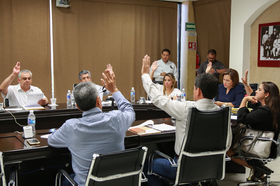 Dictamina la Comisión de Gobernación reformas a la Constitución local y traslado de poderes a SLRC Dictamina la Comisión de Gobernación reformas a la Constitución local y traslado de poderes a SLRC