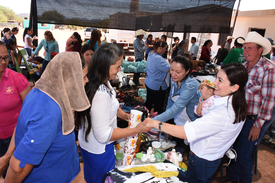 Se beneficia comunidad de Cumuripa con bazar de DIF Cajeme