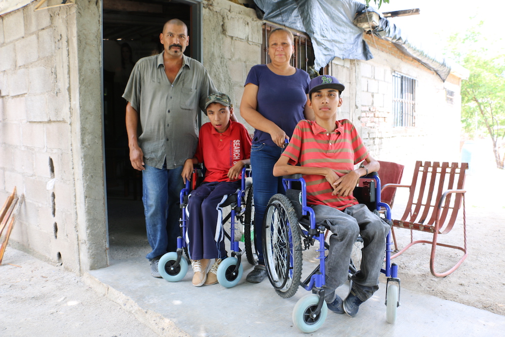«La Flor una aliada en la enfermedad»: Hermanos Vega