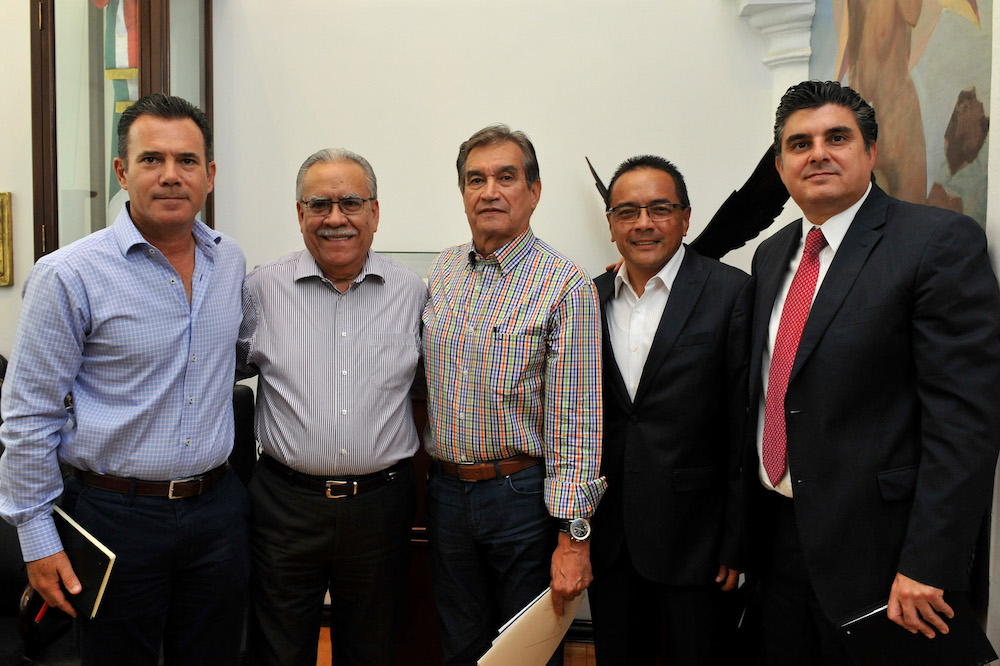 Busca Gobernadora Pavlovich conservar la paz laboral en Sonora Busca Gobernadora Pavlovich conservar la paz laboral en Sonora