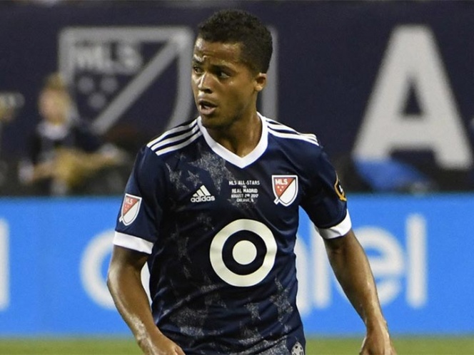 Giovani dos Santos falla un penal ante Real Madrid Giovani dos Santos falla un penal ante Real Madrid