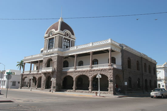 ¿Cuándo se quebró Guaymas?