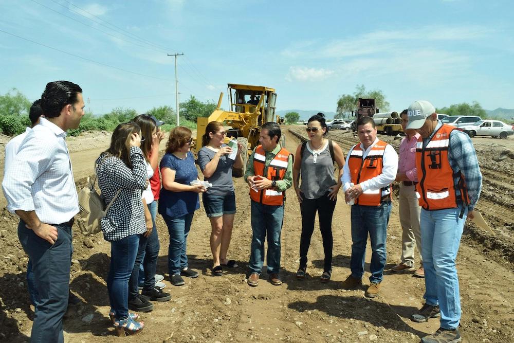 Acaba Maloro Acosta con rezago de 25 años de pavimentación Acaba Maloro Acosta con rezago de 25 años de pavimentación