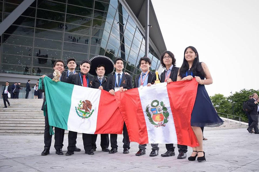Se prepara Brayan Ramírez para Olimpiada Iberoamericana de Química