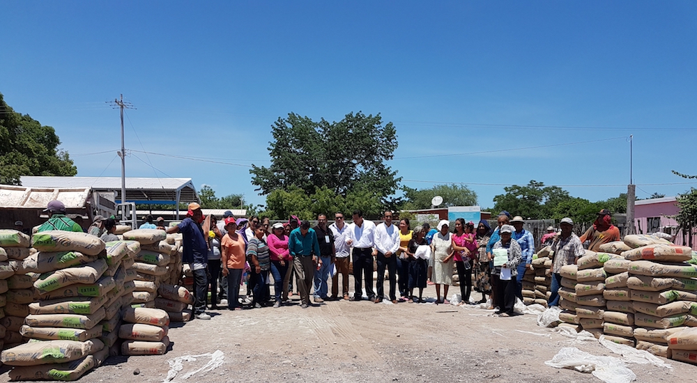 Coordina Sedesson entrega de materiales de construcción en Navojoa