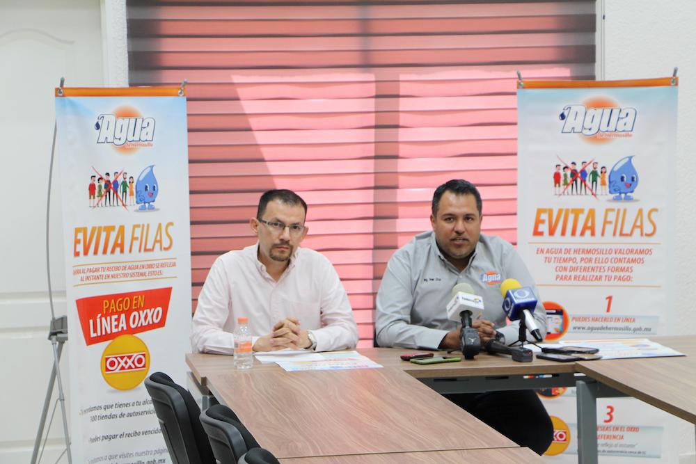 Firman AGUAH y OXXO convenio en beneficio del usuario Firman AGUAH y OXXO convenio en beneficio del usuario