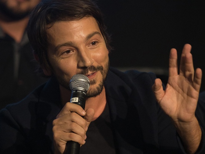 Diego Luna impulsa campaña para reconstrucción de México