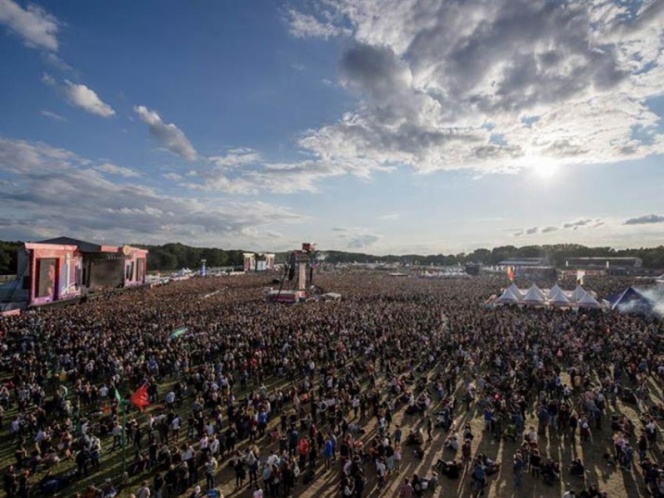 El Lollapalooza berlinés roza el colapso por récord de visitantes