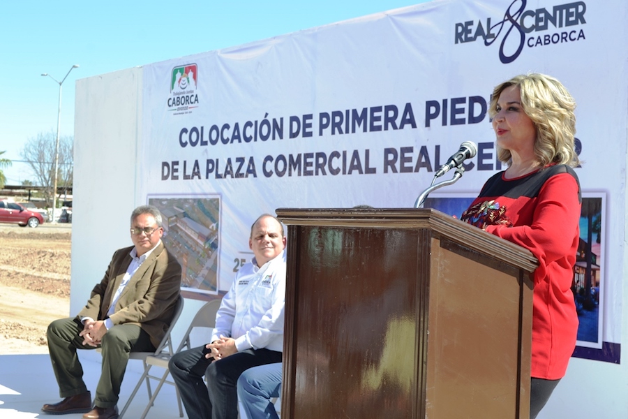 Inicia construcción de plaza comercial Real Center