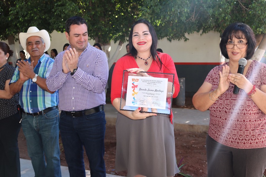 Reconocen apoyo y compromiso de Brenda Jaime con estudiantes de Pueblo Yaqui