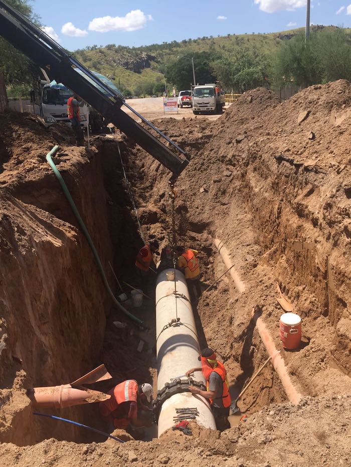 AguaH termina trabajos de reparación en línea de conducción del tanque Cerro Colorado.