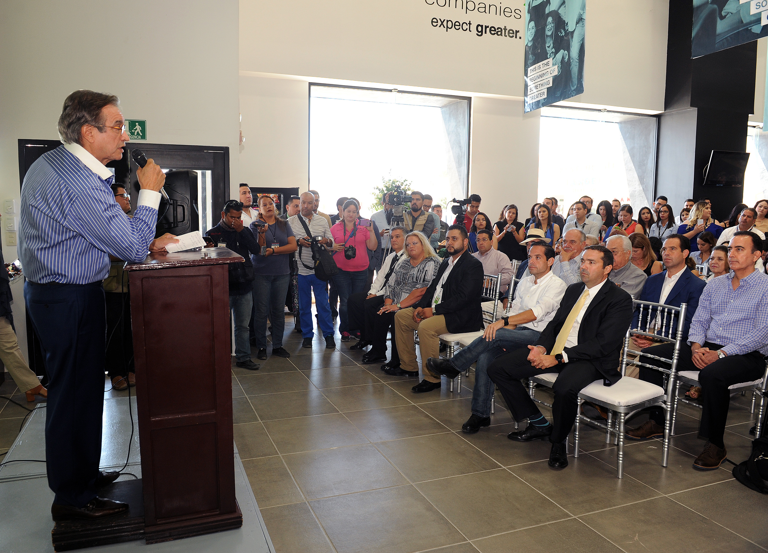 Inaugura Secretario de Economía ampliación de instalaciones de empresa Intugo