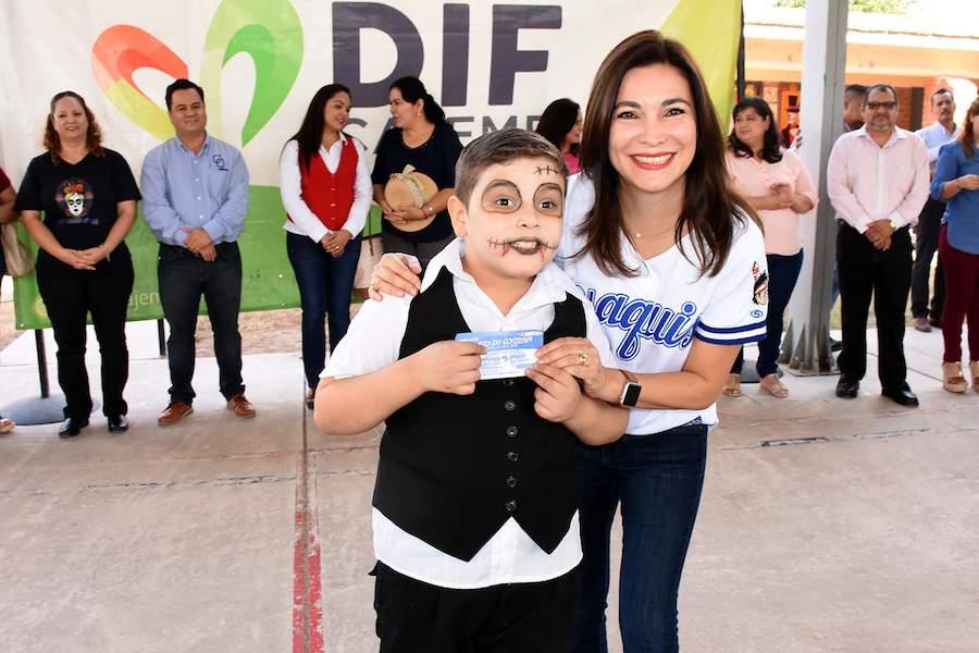 Regala DIF Cajeme boletos para el béisbol a estudiantes de los CAM Regala DIF Cajeme boletos para el béisbol a estudiantes de los CAM