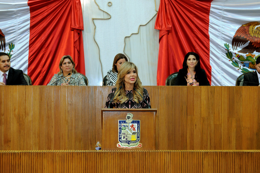 Reconoce congreso de Nuevo León a Gobernadora Claudia Pavlovich Reconoce congreso de Nuevo León a Gobernadora Claudia Pavlovich