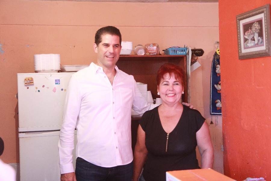 Cristina, de Guaymas, ya podrá pagar la universidad para sus hijos: Pano Salido