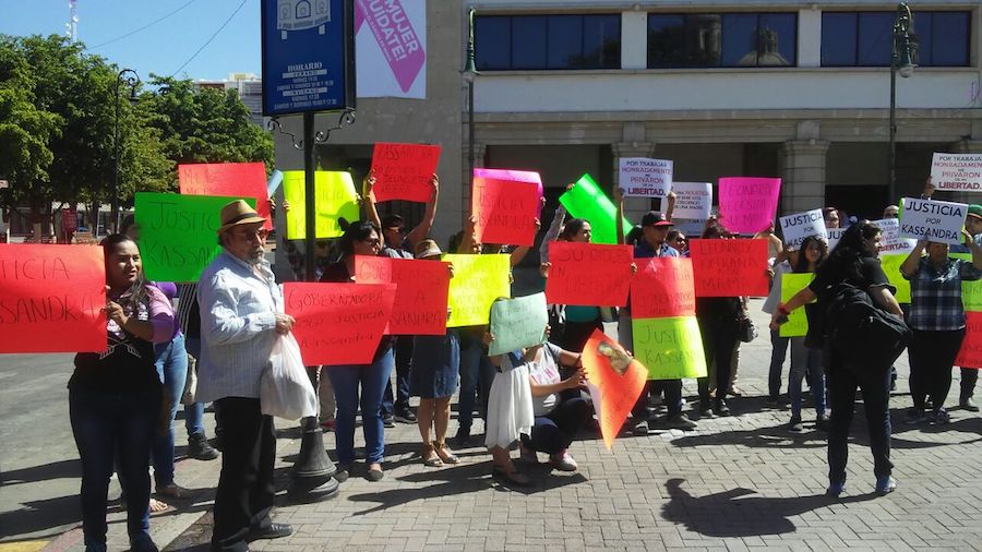 Piden libertad para empleada de casa de empeño