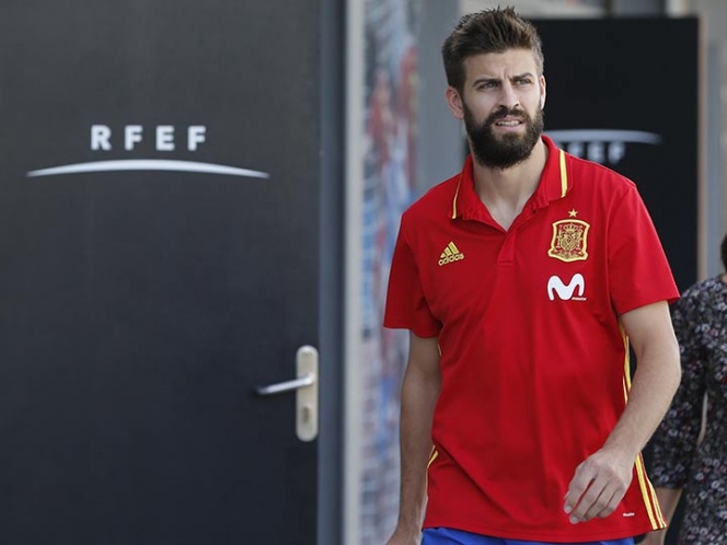 Piqué da sorpresas: seguirá con España y abrirá negocio con Ramos