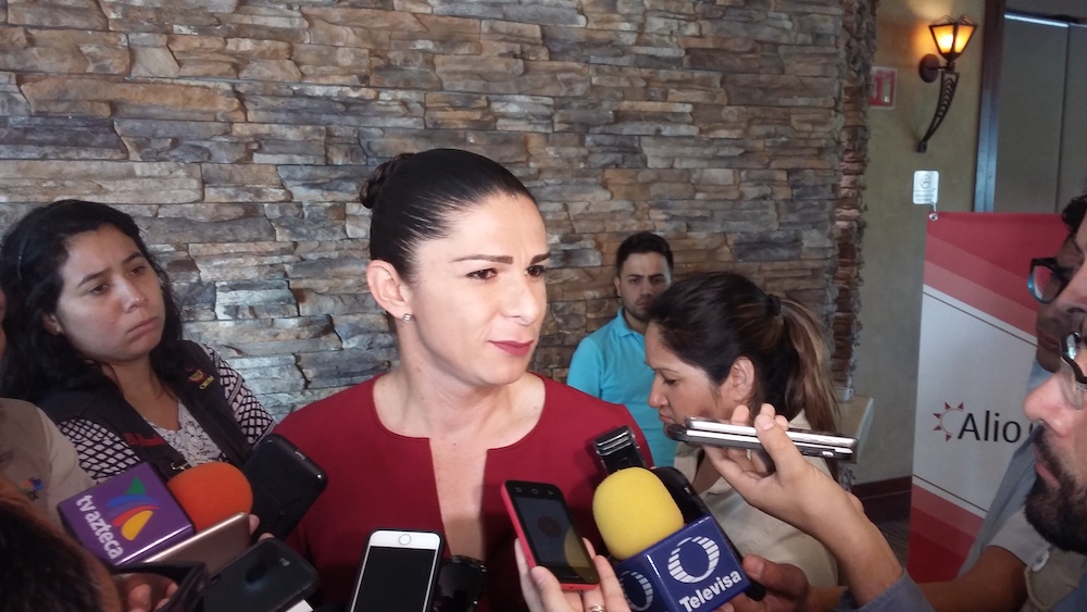 Considera Ana Gabriela Guevara seguir en la política