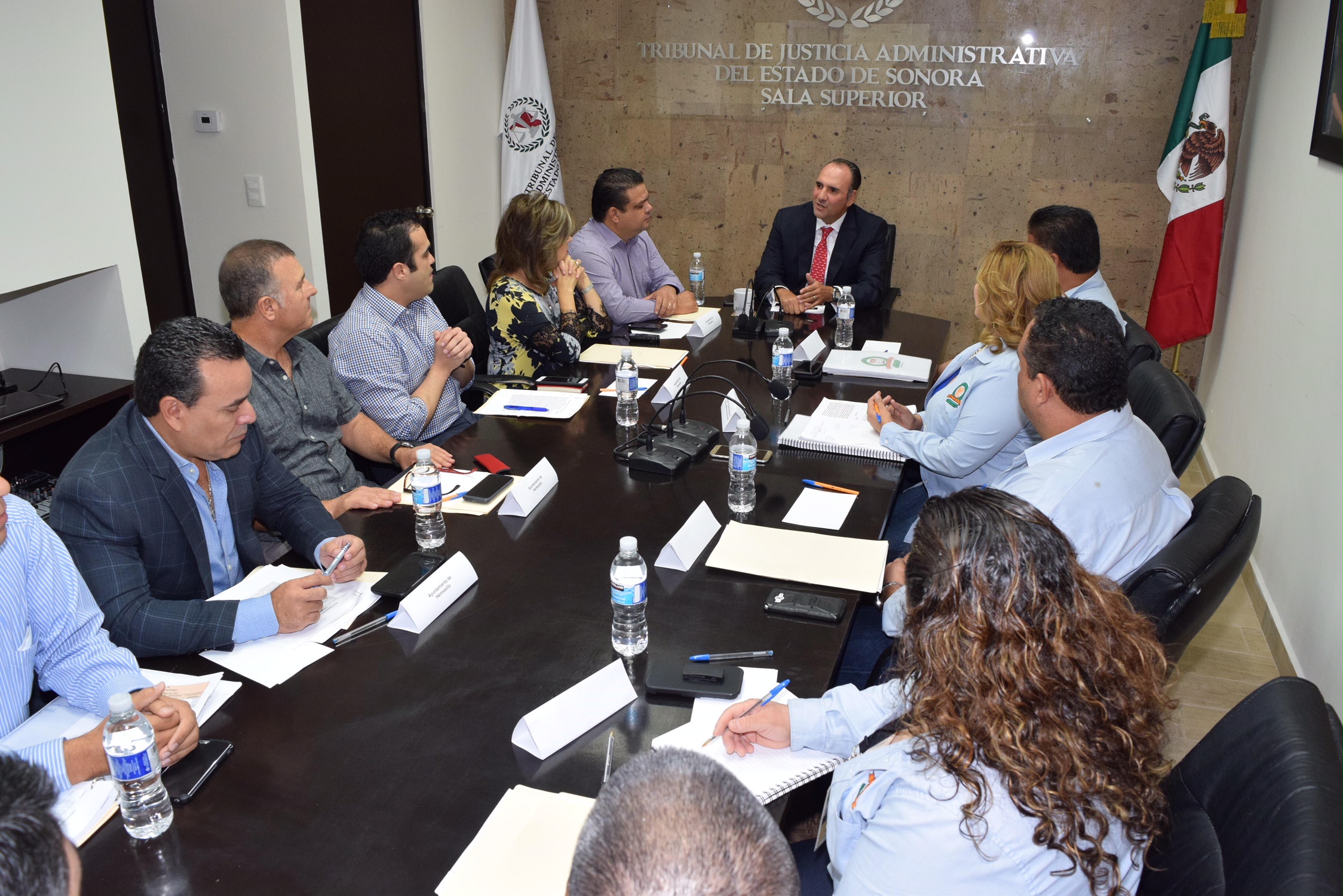 Continúa diálogo entre autoridades municipales y sindicato del Ayuntamiento de Hermosillo