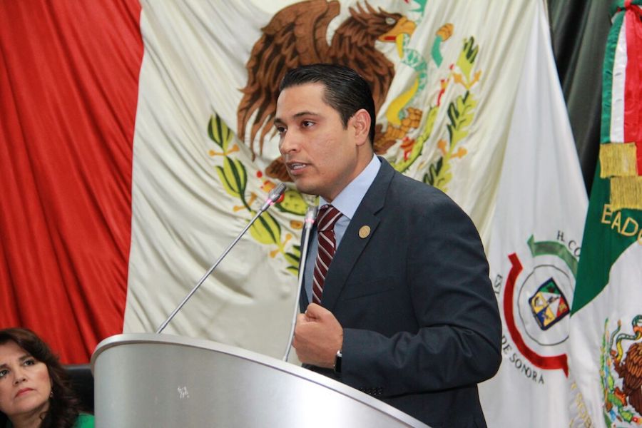 Confiemos a los ciudadanos el cuidado y mantenimiento de espacios deportivos: Omar Guillén