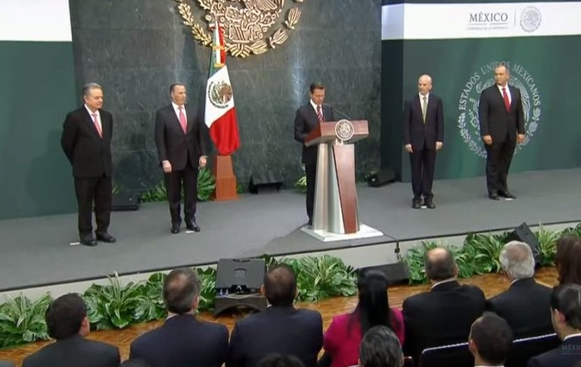 Meade renuncia a la SHCP; llega González Anaya