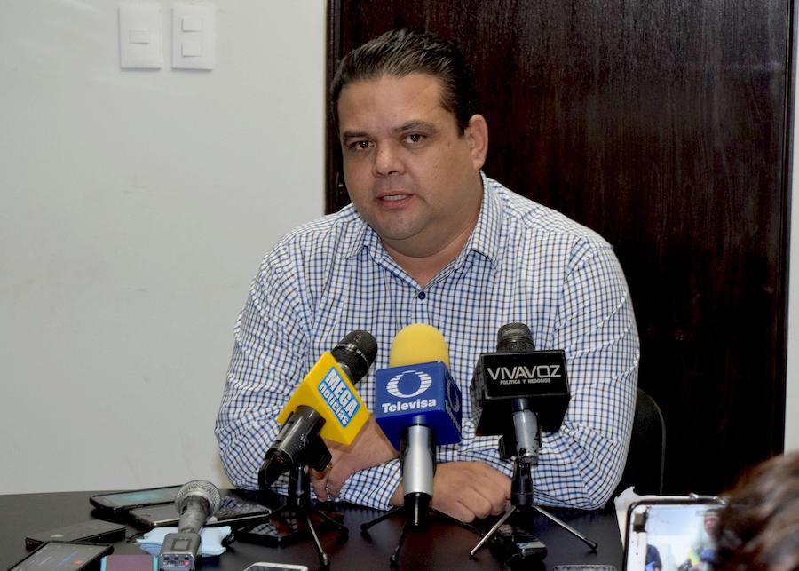Atención médica de los trabajadores no está en riesgo: Julio Ulloa Atención médica de los trabajadores no está en riesgo: Julio Ulloa