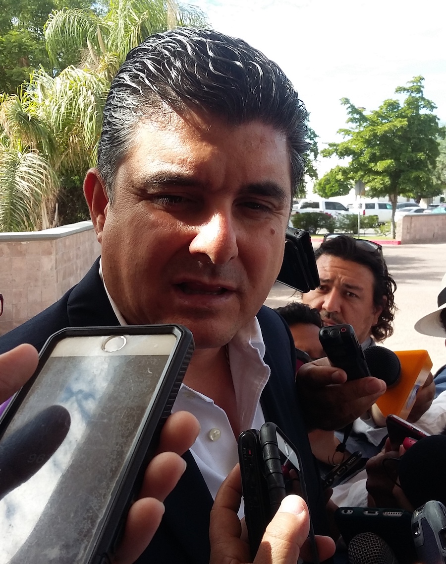 Seguirán operativos y decomiso de unidades de servicio UBER : Secretario