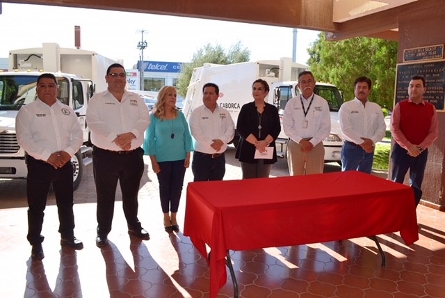 Recibe Municipio donación de 2 recolectores por parte de Minera Fresnillo